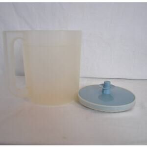 VTG Tupperware 1.75 QT Sheer Pitcher with Blue Push Button Lid 1575-7